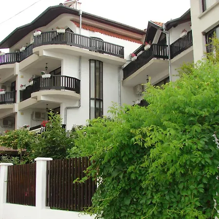 Starata Kushta Πανσιόν 2*