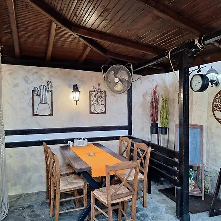 Πανσιόν Starata Kushta Lozenets
